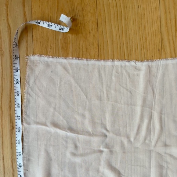 Ivory / Off White Silk Georgette from Amanda Wakeley (4'3"x6'8") by the yard - Picture 4 of 10